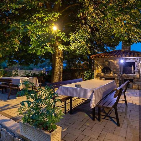 Malinska Apartment 1 Sveti Anton  Екстериор снимка