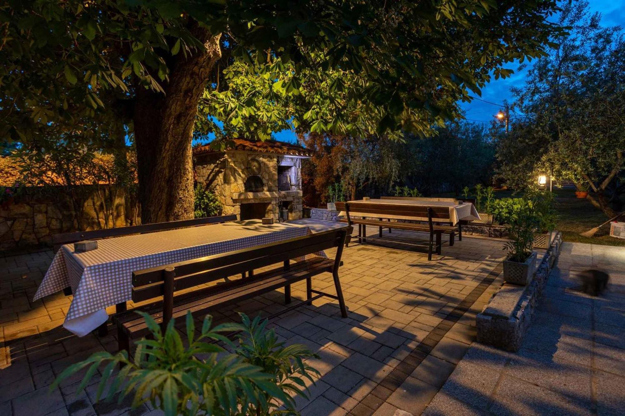 Malinska Apartment 1 Sveti Anton  Екстериор снимка