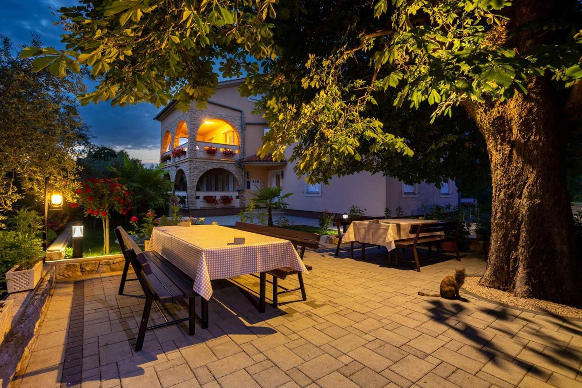 Malinska Apartment 1 Sveti Anton  Екстериор снимка
