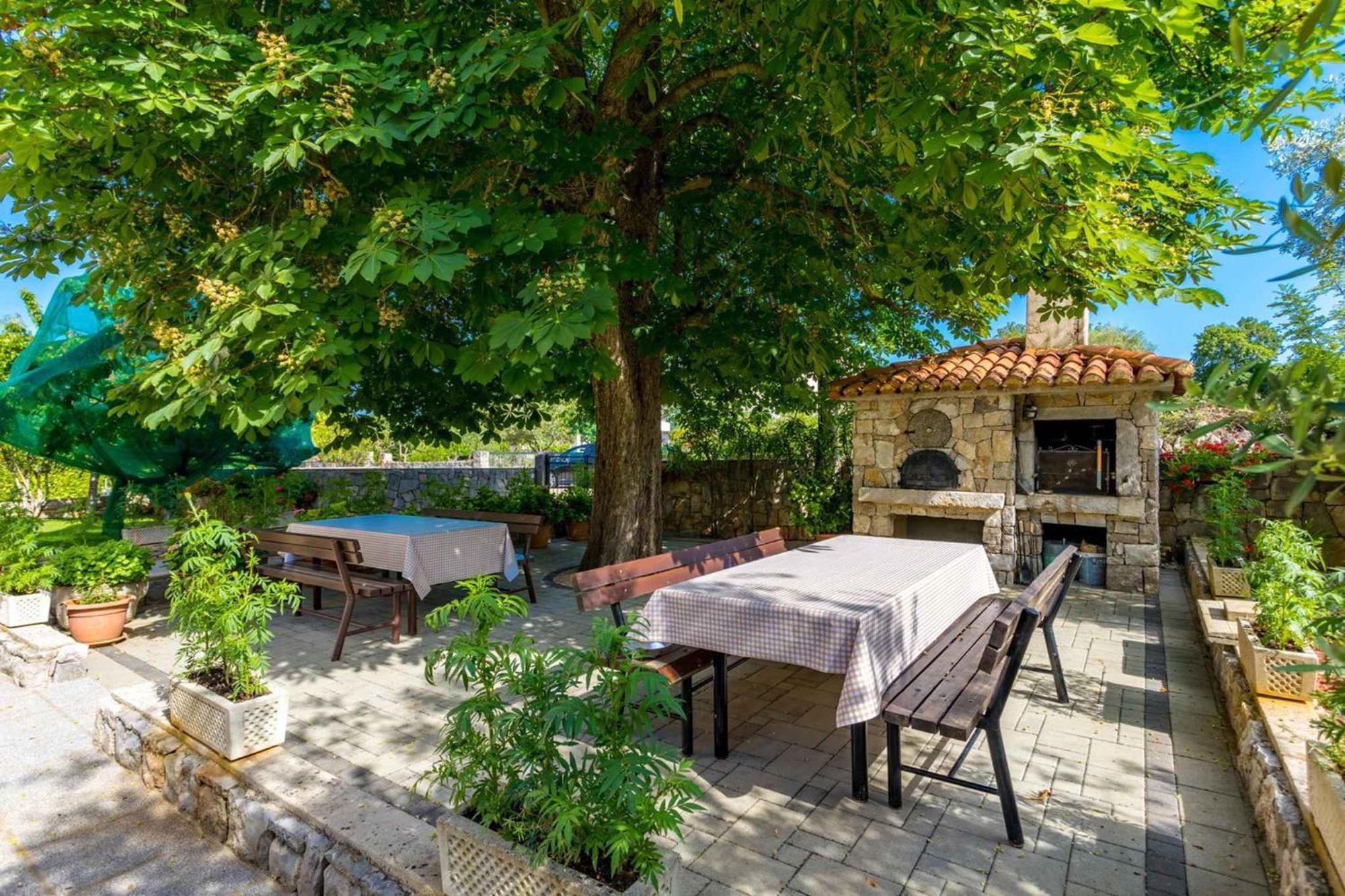 Malinska Apartment 1 Sveti Anton  Екстериор снимка